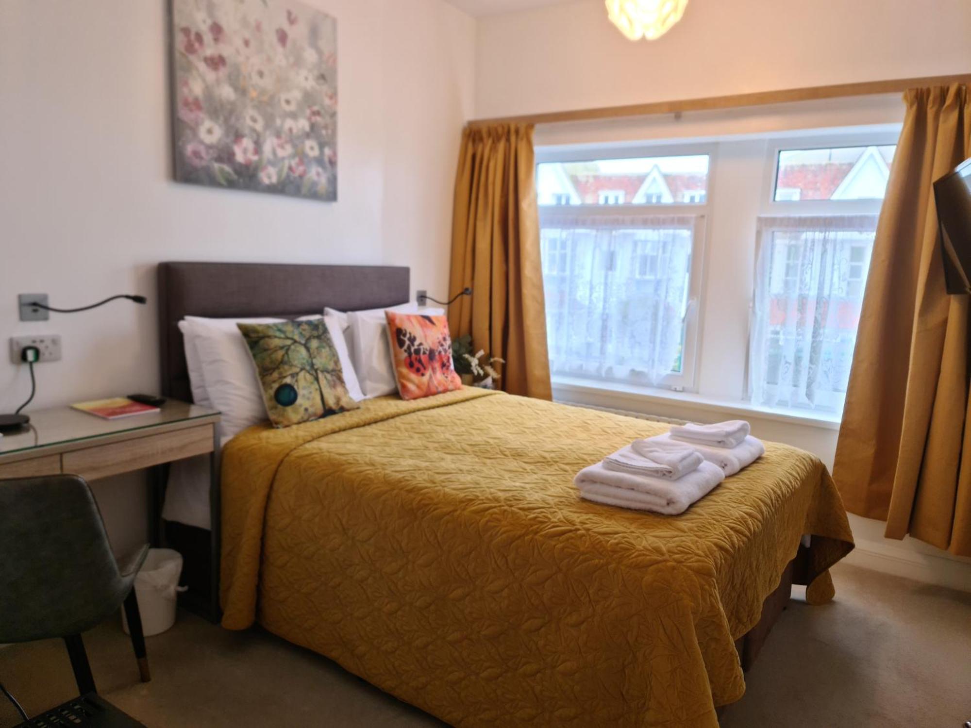 The Torland - Paignton Seafront - Free Parking, All Rooms En-Suite Εξωτερικό φωτογραφία