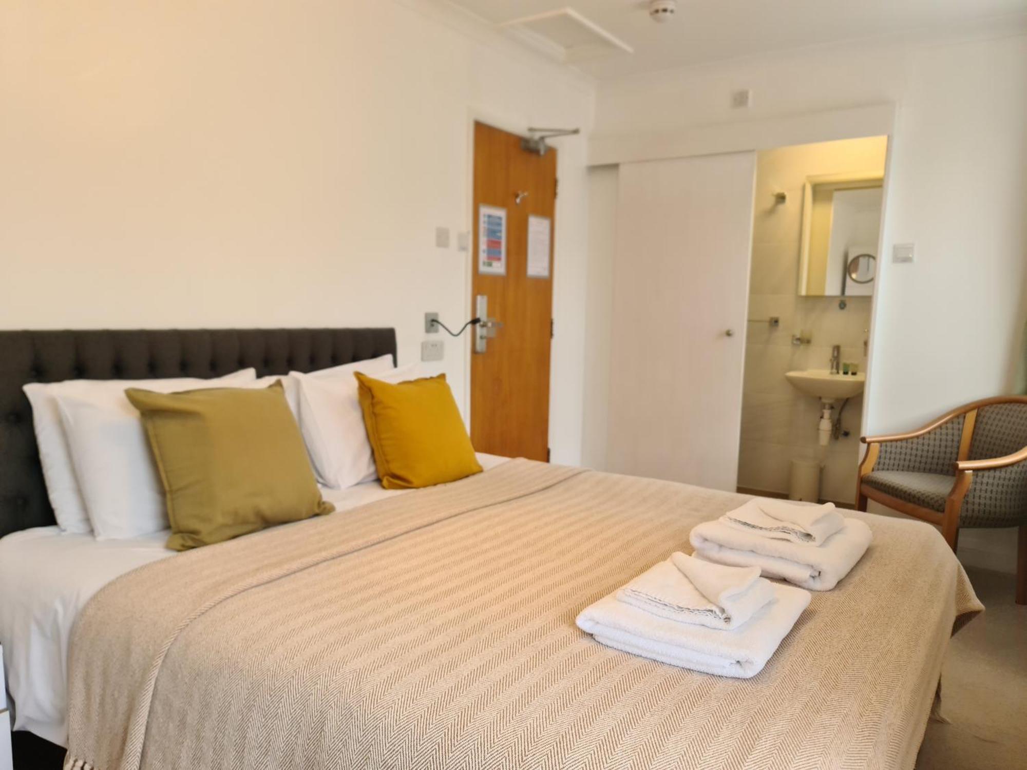The Torland - Paignton Seafront - Free Parking, All Rooms En-Suite Εξωτερικό φωτογραφία