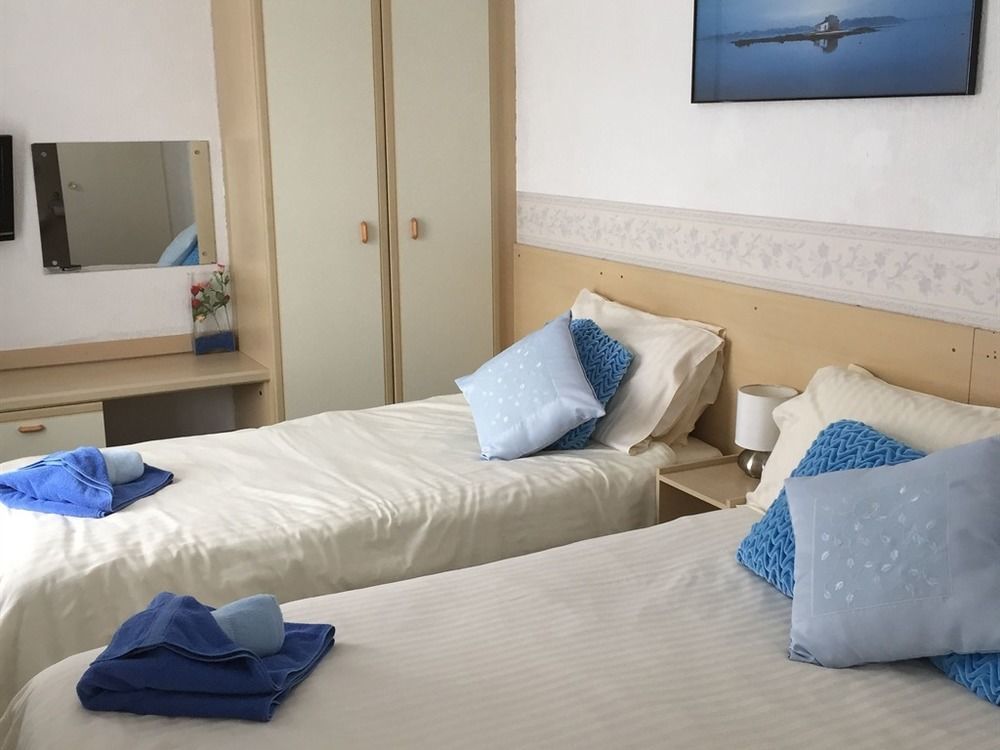 The Torland - Paignton Seafront - Free Parking, All Rooms En-Suite Εξωτερικό φωτογραφία